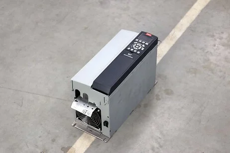 428352 (1)